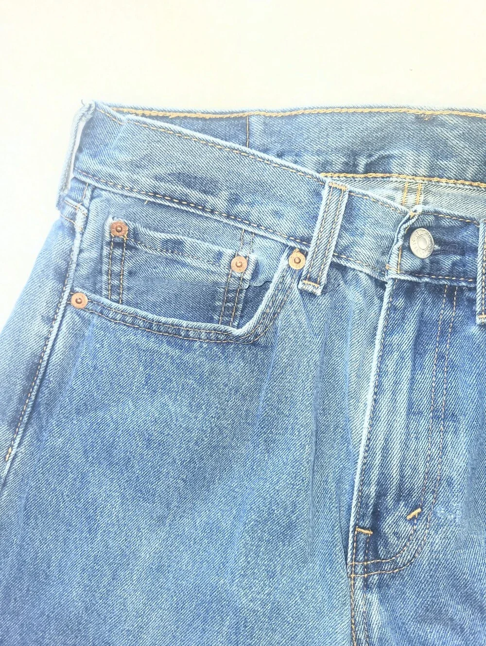 Levis regular fit